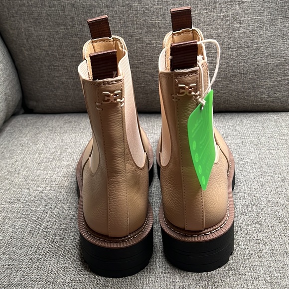 SAM EDELMAN Laguna Waterproof Lug Sole Chelsea Boot Sesame Leather Size 7 1/2 - Picture 8 of 13